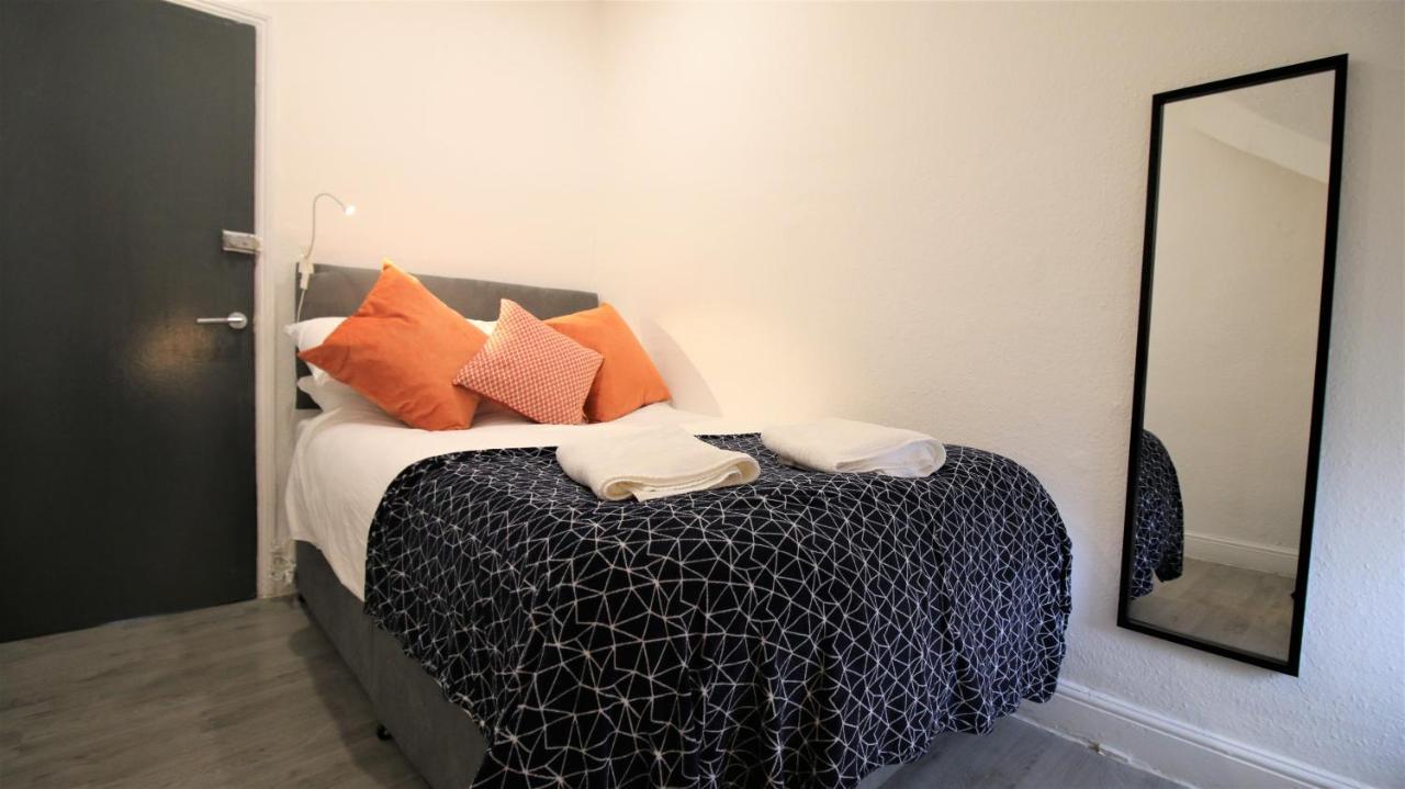 Free Local Parking - Fast Wifi - Sleeps 10 Guests By Property Promise Cardiff Exterior foto