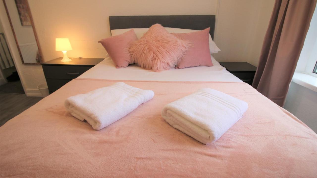 Free Local Parking - Fast Wifi - Sleeps 10 Guests By Property Promise Cardiff Exterior foto