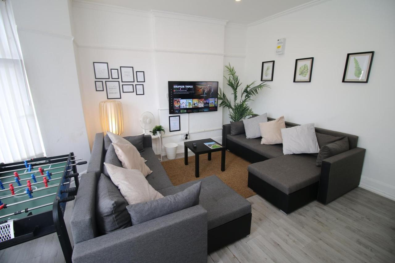 Free Local Parking - Fast Wifi - Sleeps 10 Guests By Property Promise Cardiff Exterior foto